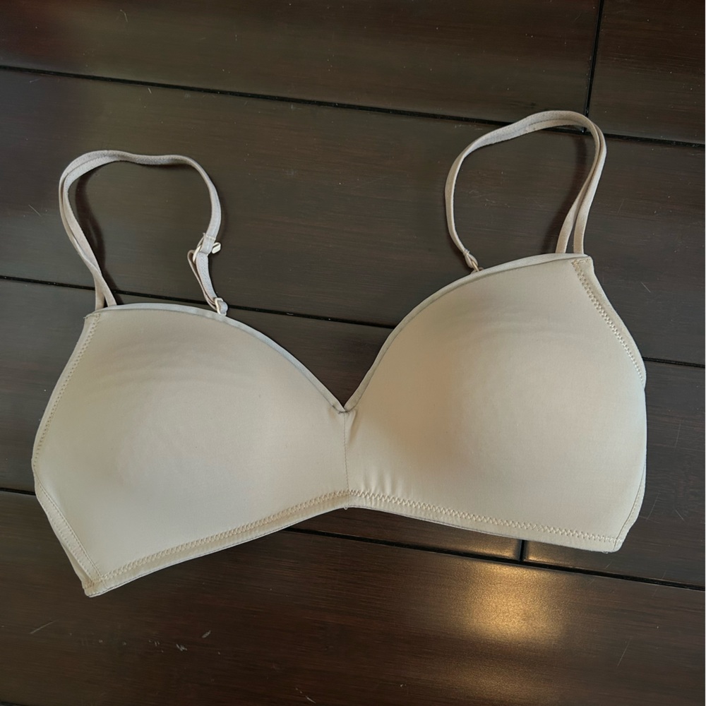 Nude 32C wireless everyday bra